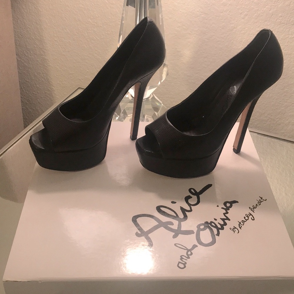 Alice and Olivia